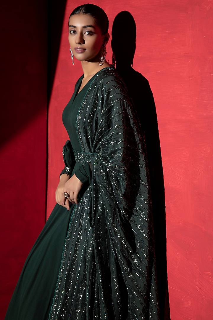 Emerald Green Embroidered Wedding Anarkali Set by Miku Kumar at Pernia's Pop Up Shop