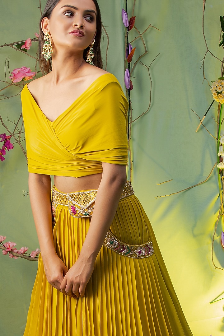 Yellow Embroidered Skirt Set With Belt Bag For Girls by Miku Kumar - Kids at Pernia's Pop Up Shop