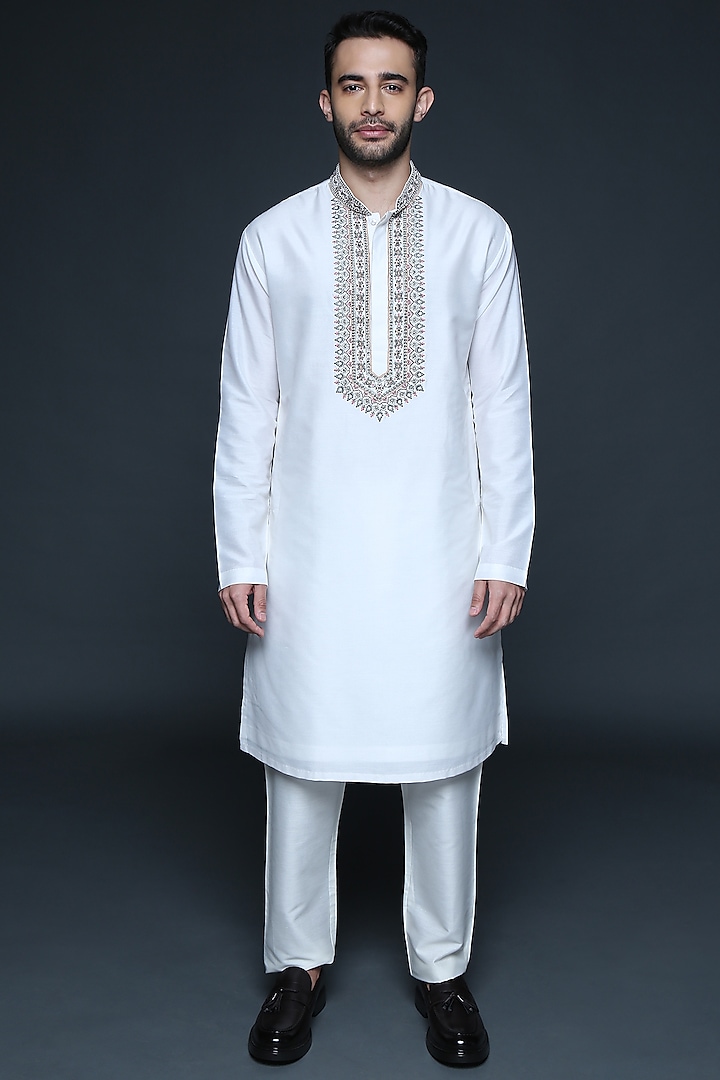 Ivory Cotton Silk Hand Embroidered Kurta Set For Boys by Sanjev Marwaaha Kids at Pernia's Pop Up Shop