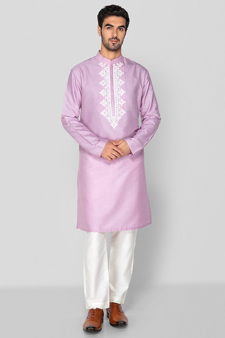 Lavender Cotton Silk Applique Embellished Kurta Set For Boys by Sanjev Marwaaha Kids at Pernia's Pop Up Shop