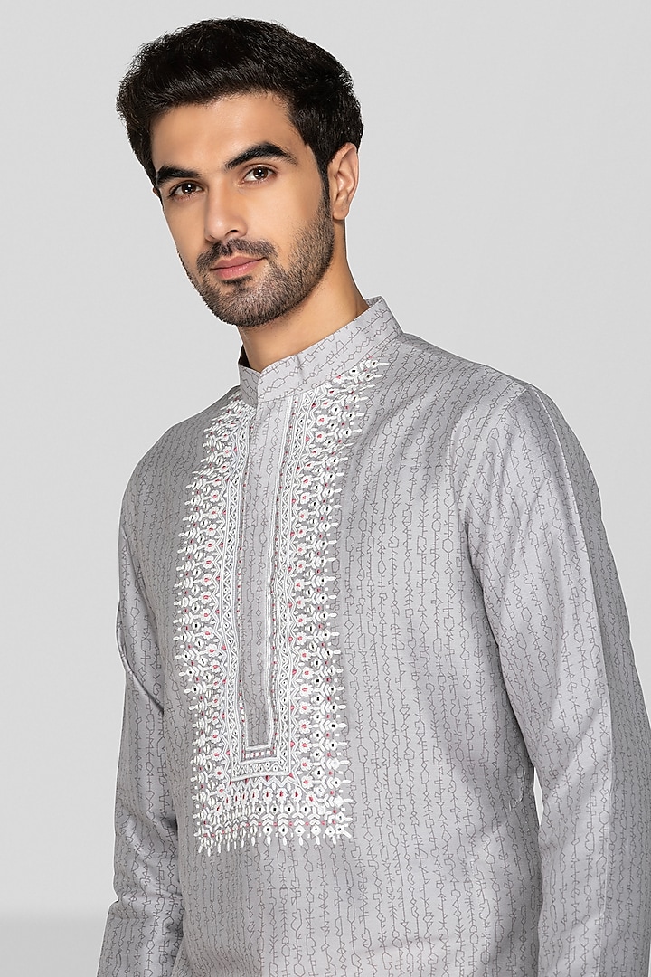 Grey Cotton Silk Block Printed Kurta Set For Boys by Sanjev Marwaaha Kids at Pernia's Pop Up Shop