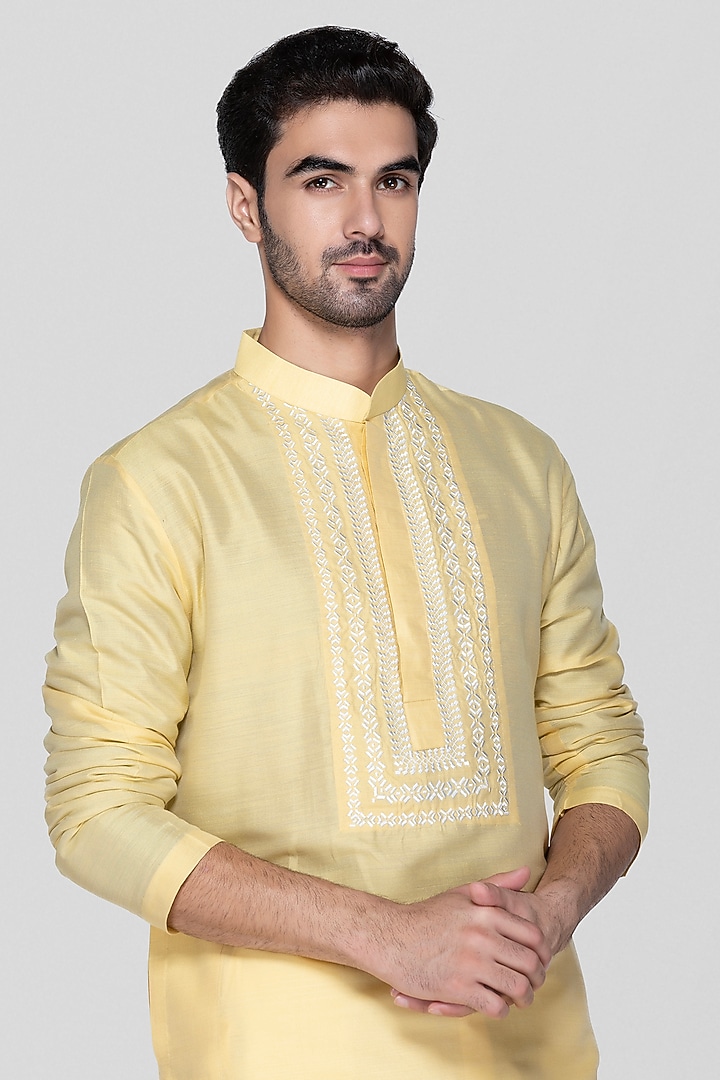 Golden Yellow Cotton Silk Embroidered Kurta Set For Boys by Sanjev Marwaaha Kids at Pernia's Pop Up Shop