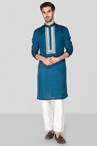 Blue Cotton Silk Hand Embroidered Kurta Set For Boys by Sanjev Marwaaha Kids