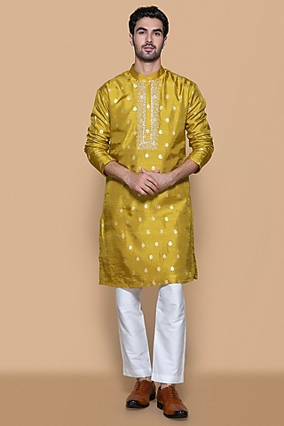 Mustard Yellow Jacquard Chanderi Gold Embroidered Kurta Set For Boys by Sanjev Marwaaha Kids