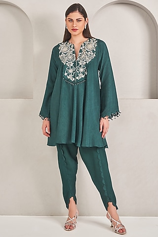 Emerald Green Dupion Silk Hand Embroidered Kurta Set by Sammohi By Moksha & Hiral
