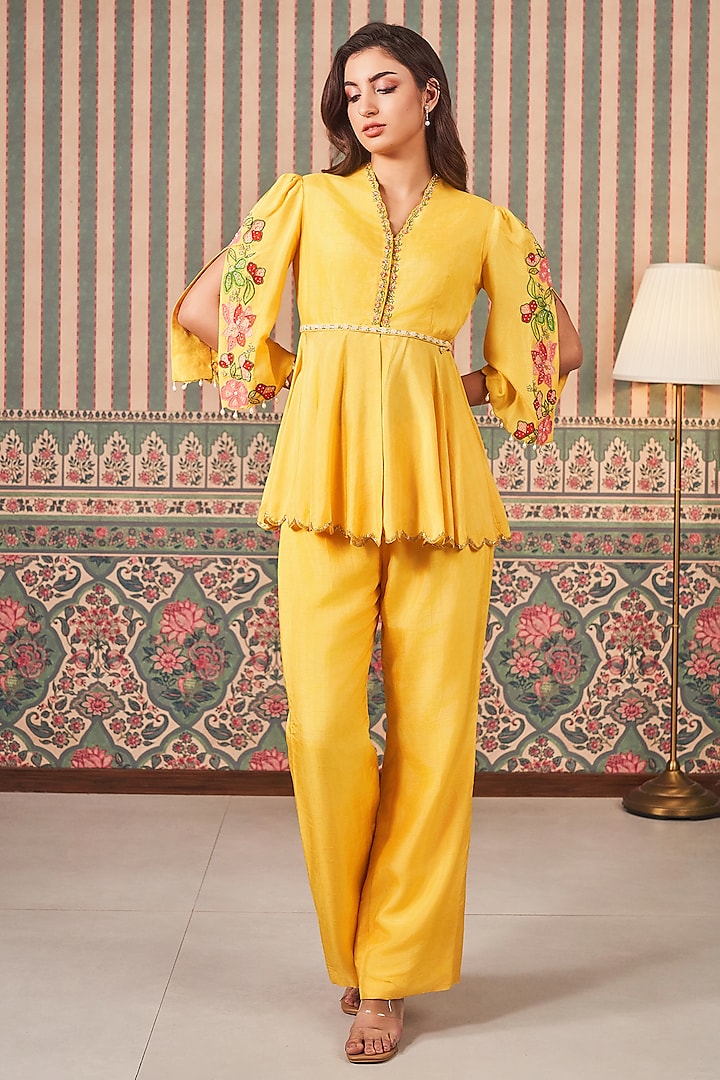 Yellow Dupion Silk Hand Embellished Co-Ord Set by Sammohi By Moksha & Hiral at Pernia's Pop Up Shop