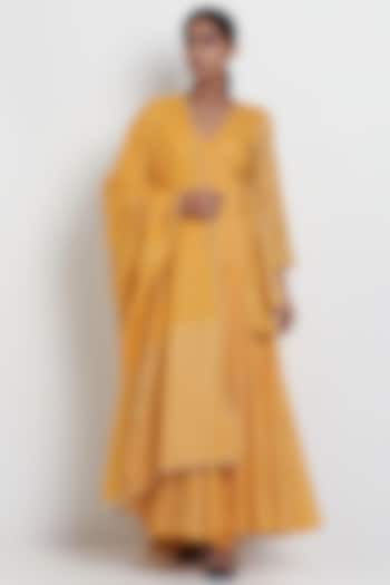 Yellow Embroidered Angrakha Kurta Set by Seema Nanda at Pernia's Pop Up Shop