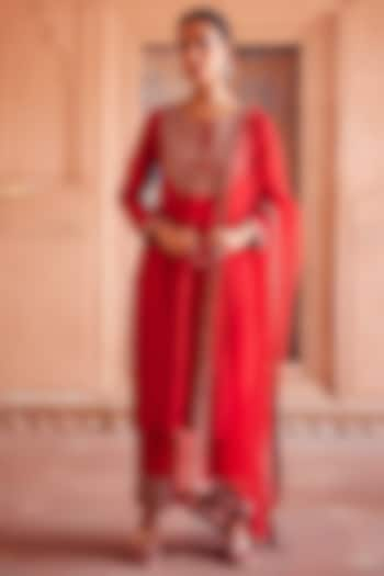 Red Chanderi Silk Embroidered Kurta Set by Seema Nanda