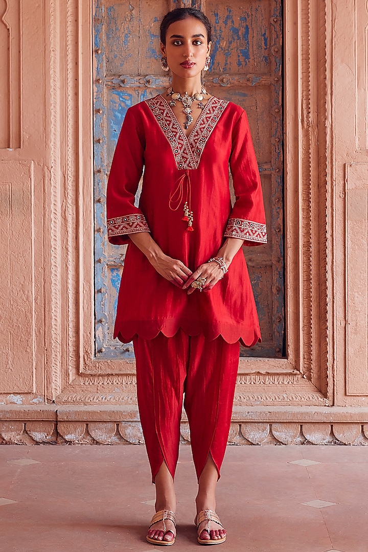 Red Chanderi Silk Embroidered Kurta Set by Seema Nanda