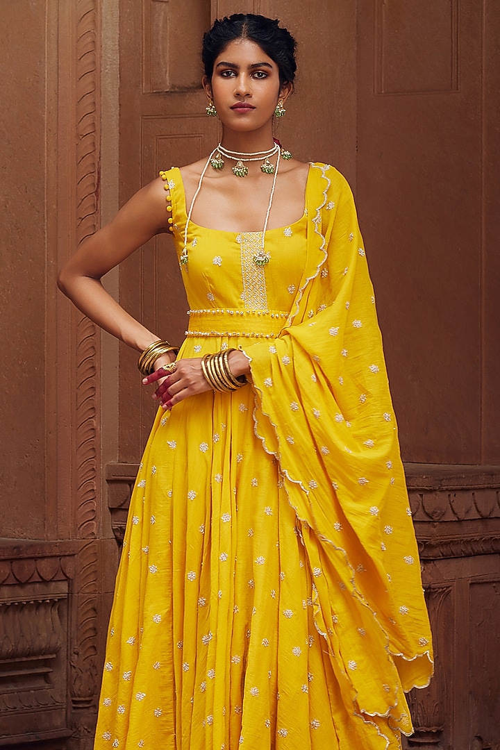 Yellow Cotton Mul Embroidered Kalidar Kurta Set by Seema Nanda at Pernia's Pop Up Shop