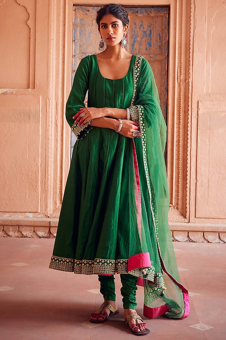 Green Chanderi Silk Embroidered Kalidar Kurta Set by Seema Nanda