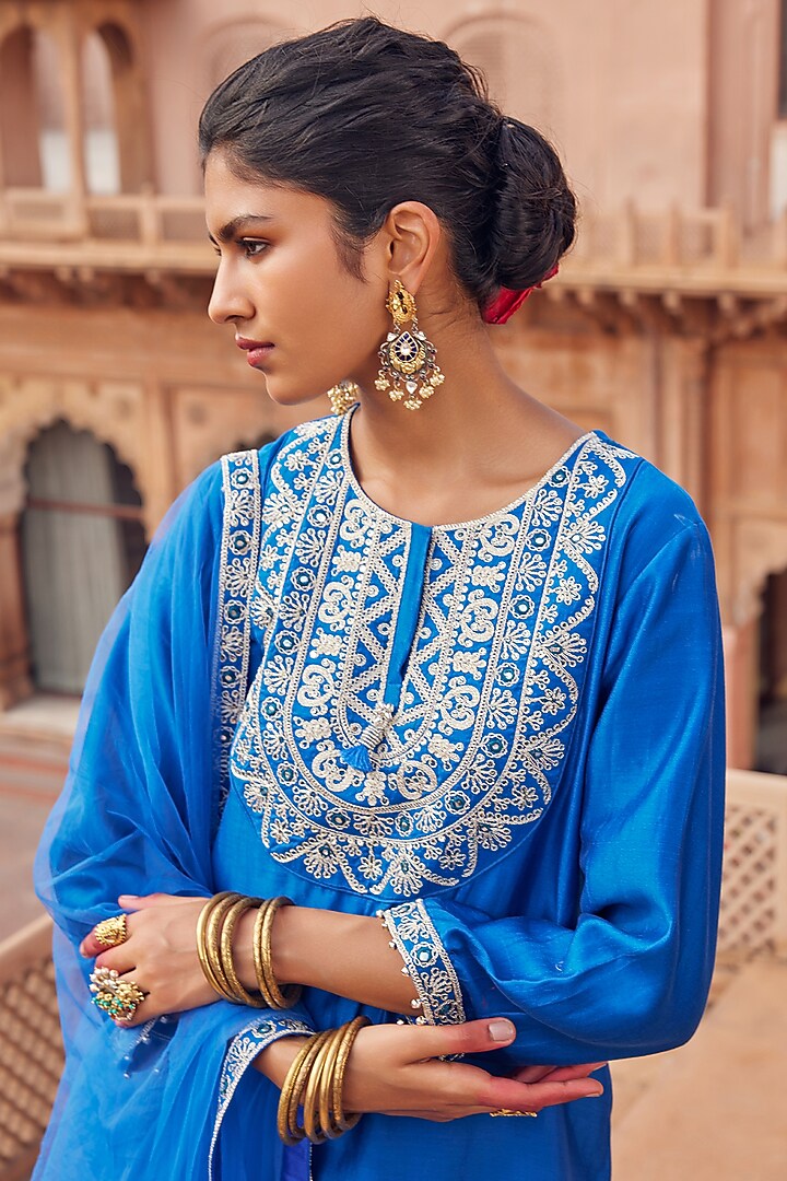 Electric Blue Chanderi Silk Embroidered Kurta Set by Seema Nanda at Pernia's Pop Up Shop