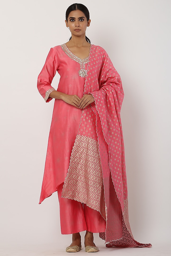 Peach Asymmetrical Kurta Set by Seema Nanda