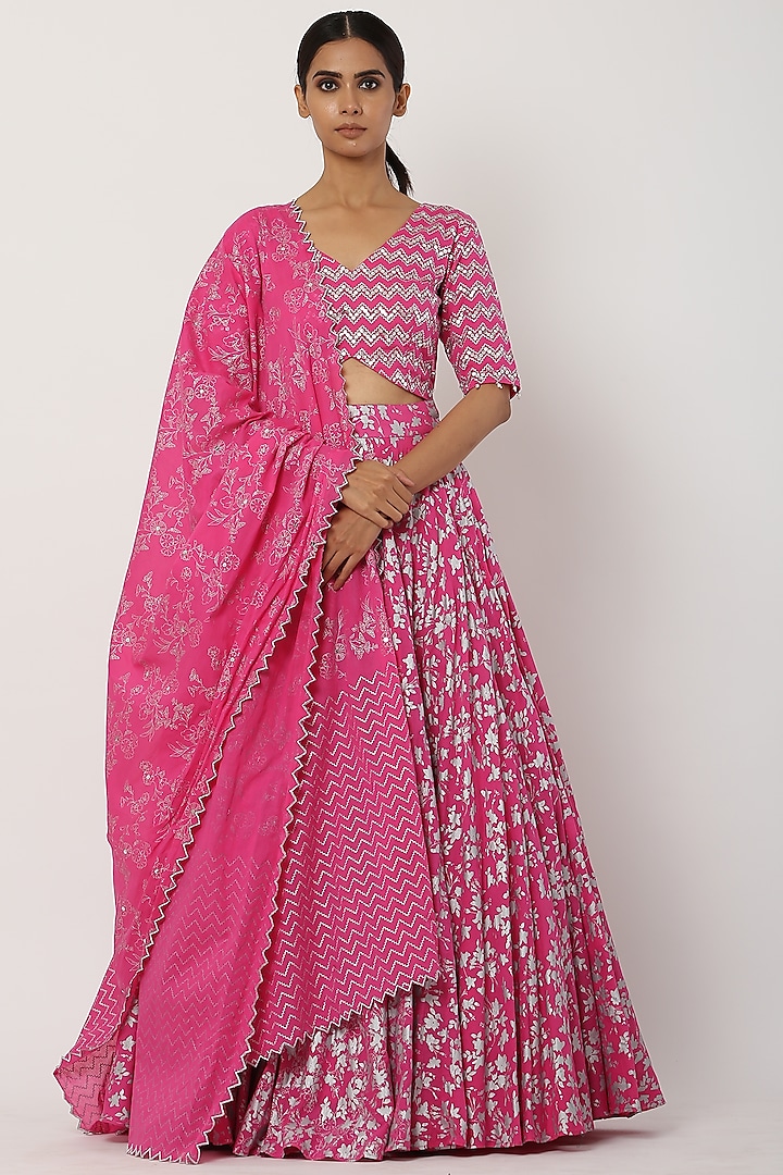 Rani Pink High-Waisted Lehenga Set Design by Seema Nanda at Pernia's ...