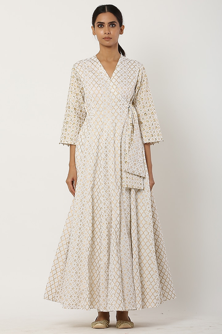 Ivory Angrakha Kurta Set by Seema Nanda at Pernia's Pop Up Shop
