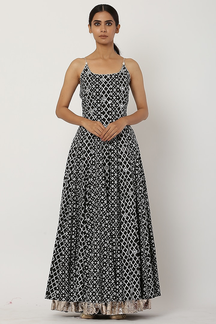 Black Paneled Kalidar Party Wear Anarkali Set by Seema Nanda at Pernia's Pop Up Shop