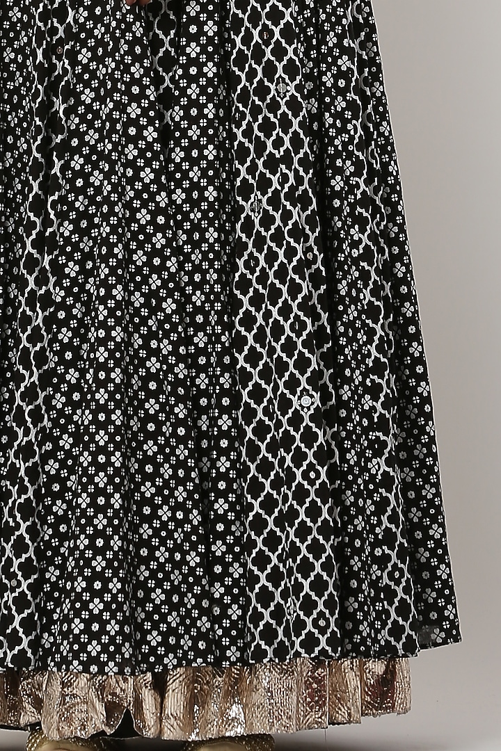 Black Paneled Kalidar Party Wear Anarkali Set by Seema Nanda at Pernia's Pop Up Shop