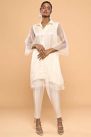 White Embroidered Kurta Set by Mayu Kothari