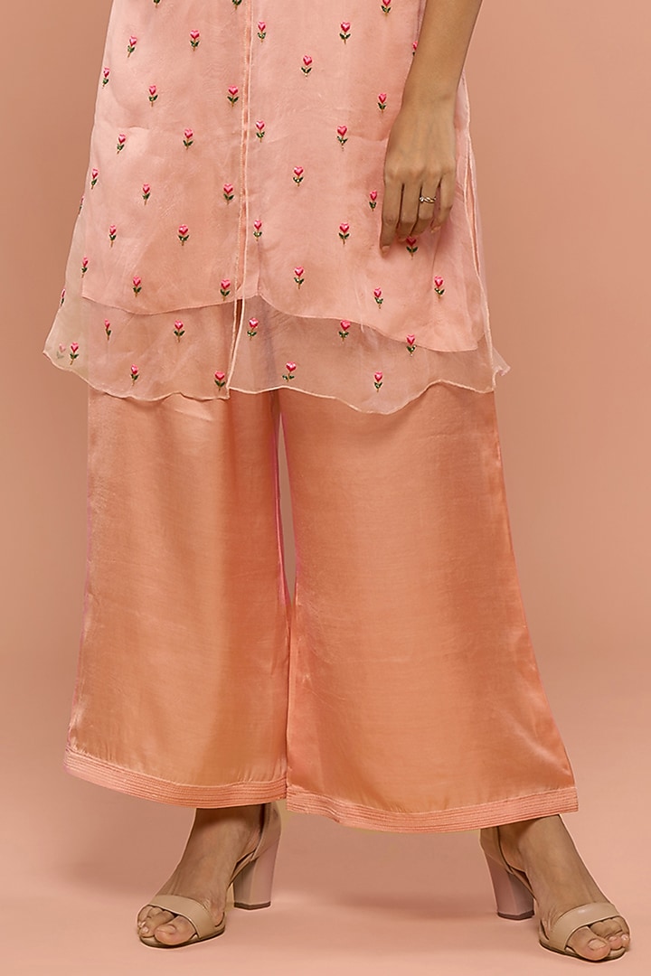 Peach Modal Satin Kurta Set by Mayu Kothari at Pernia's Pop Up Shop