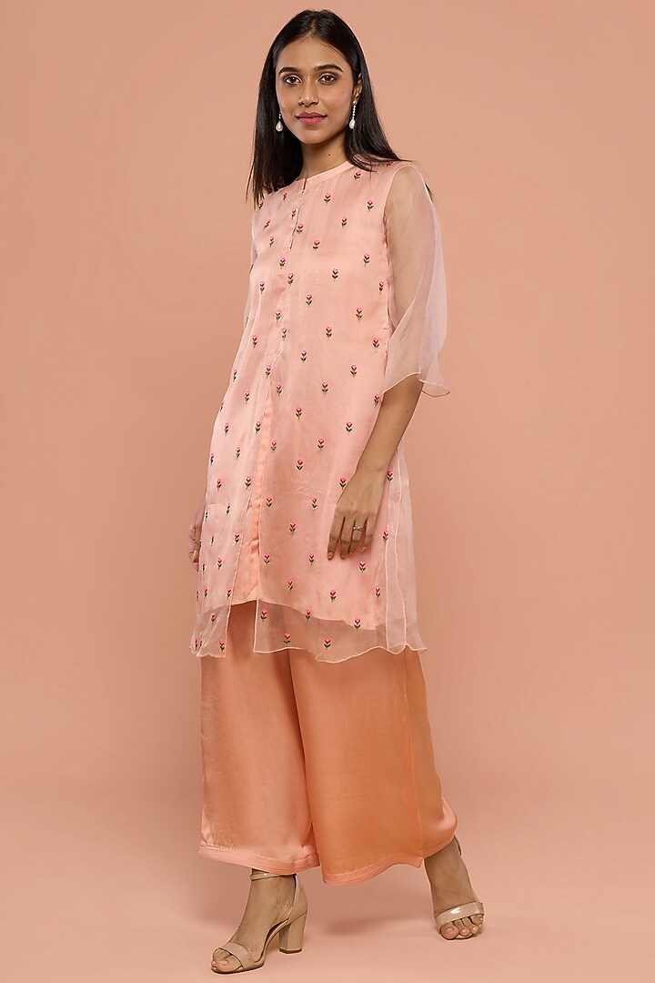 Peach Modal Satin Kurta Set by Mayu Kothari at Pernia's Pop Up Shop