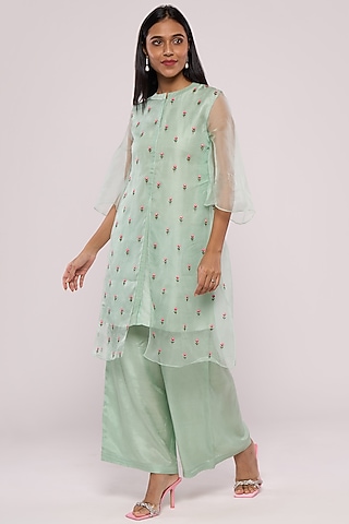 Green Embroidered Kurta Set by Mayu Kothari