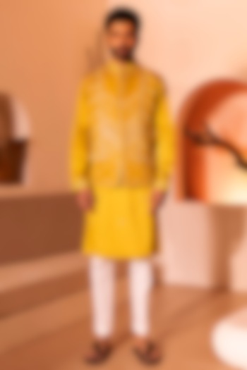 Yellow Padma Silk Hand Embroidered Waistcoat by Shreyansh Designs