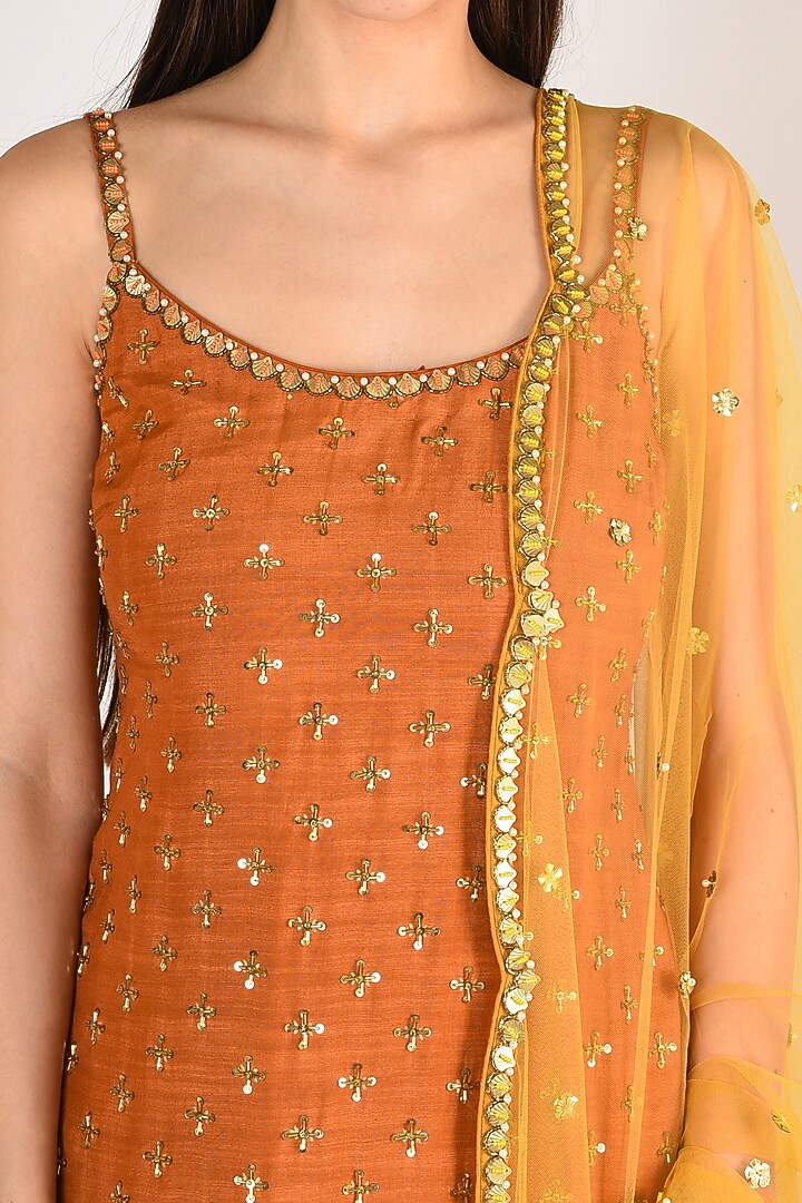 Orange Printed & Embroidered Kurta Set by Salian By Anushree at Pernia's Pop Up Shop