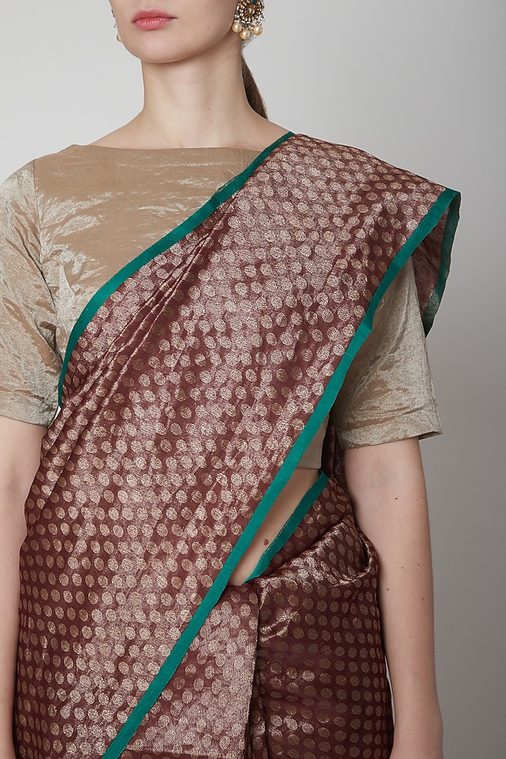 Wine Zari Butti Party Wear Saree Set by Shanti Banaras at Pernia's Pop Up Shop