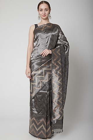 Black Saree Set With Zari Detailing by Shanti Banaras