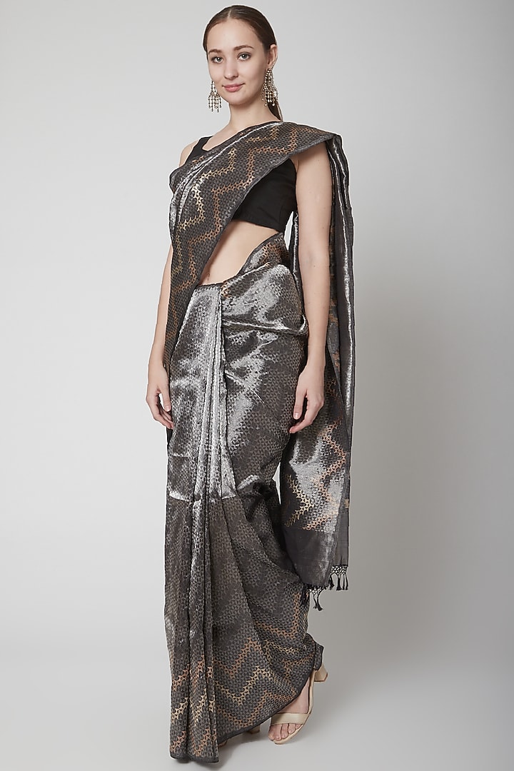 Black Wedding Saree Set With Zari Detailing by Shanti Banaras at Pernia's Pop Up Shop