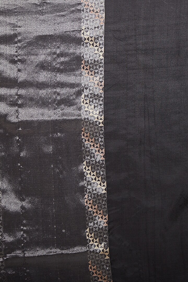 Black Wedding Saree Set With Zari Detailing by Shanti Banaras at Pernia's Pop Up Shop