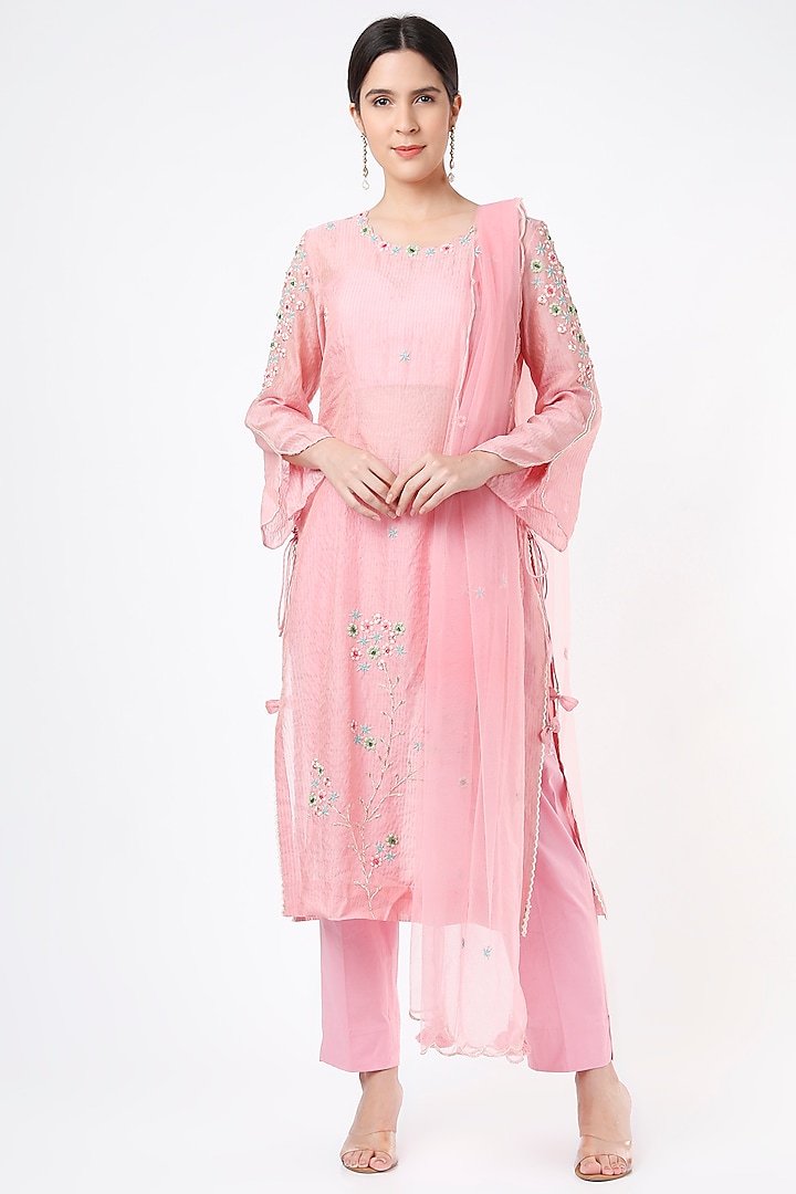 Blush Pink Chanderi Kurta Set by Label Sonia Bansal