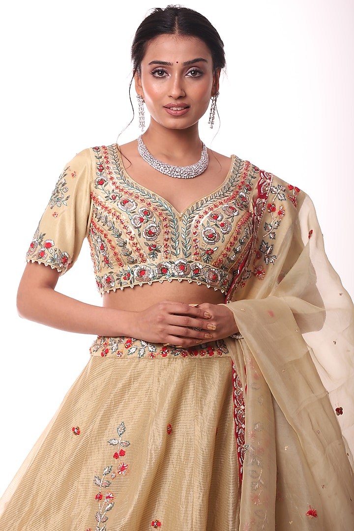 Golden Beige Embroidered Wedding Lehenga Set by Label Sonia Bansal at Pernia's Pop Up Shop