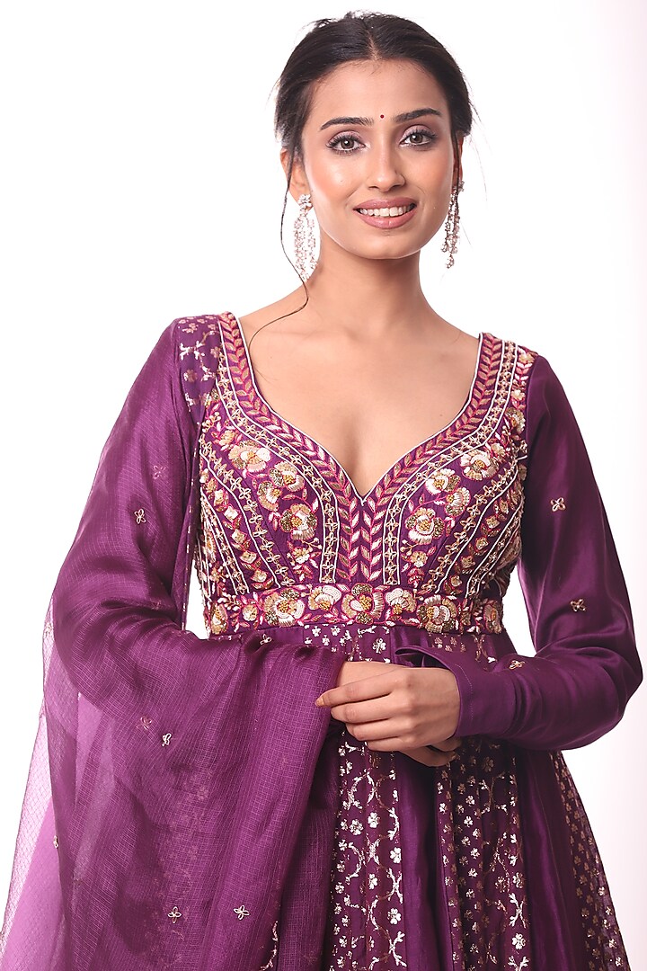 Purple Embroidered Wedding Anarkali Set by Label Sonia Bansal at Pernia's Pop Up Shop