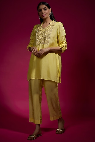 Yellow Dola Silk Embroidered Co-Ord Set by Sneha Parekh