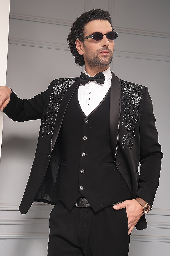 Black Premium Suiting Fabric Tuxedo Set by Soniya G Men at Pernia's Pop Up Shop