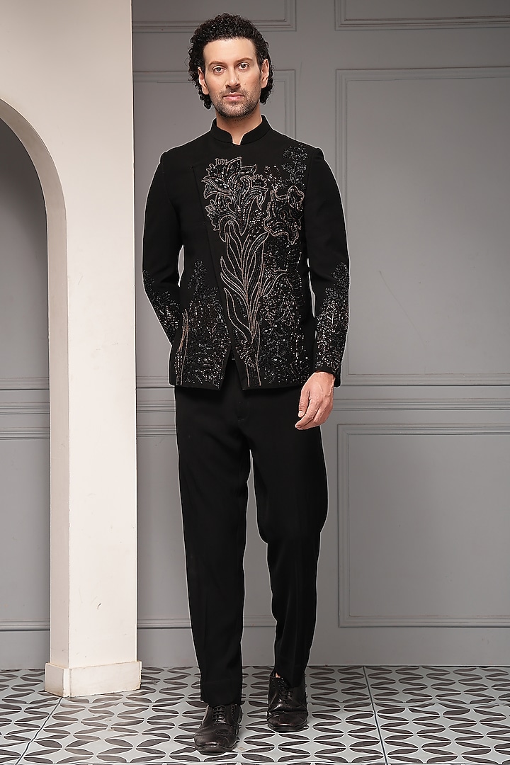 Black Premium Suiting Floral Embroidered Wedding Bandhgala Set by Soniya G Men at Pernia's Pop Up Shop