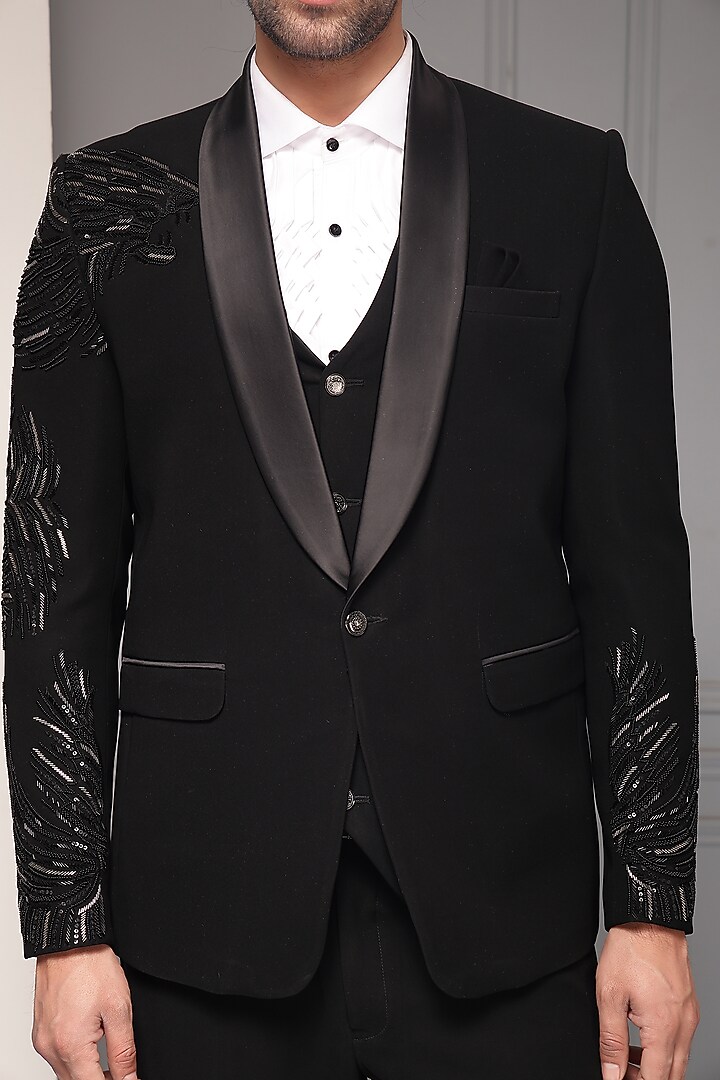 Black Premium Suiting Embroidered Tuxedo Set by Soniya G Men at Pernia's Pop Up Shop