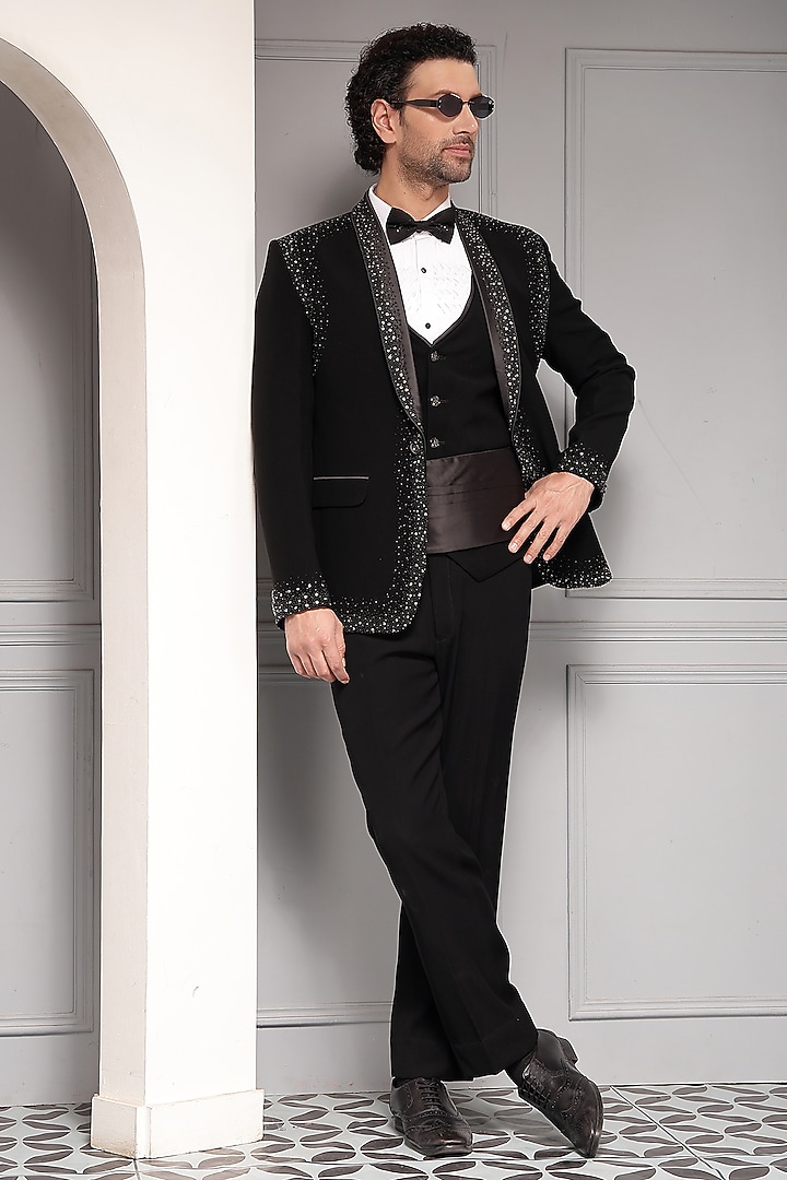 Black Premium Suiting Thread Embroidered Tuxedo Set by Soniya G Men at Pernia's Pop Up Shop