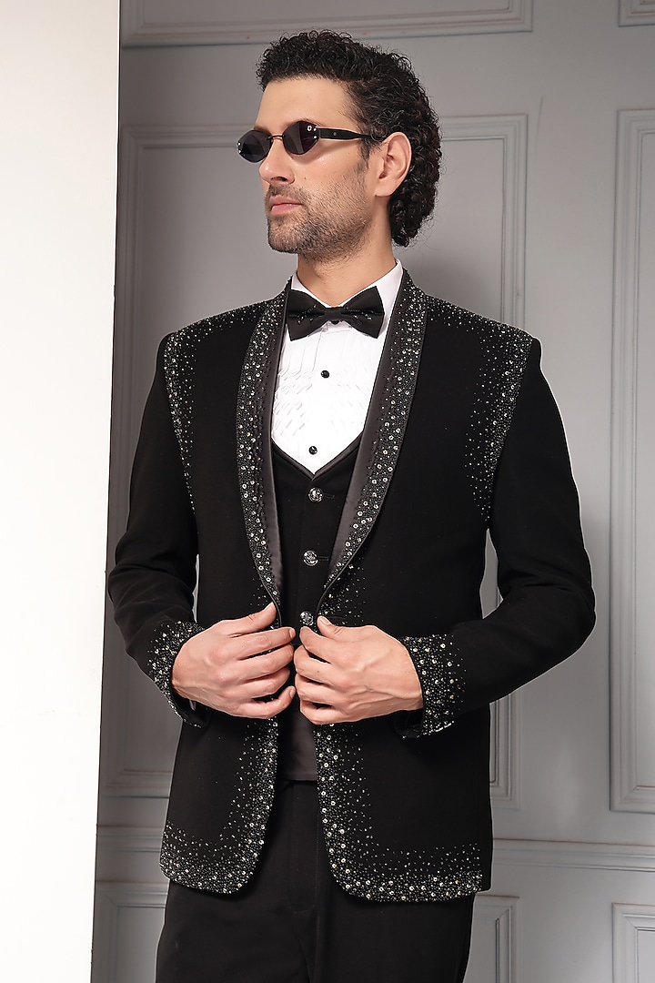 Black Premium Suiting Thread Embroidered Tuxedo Set by Soniya G Men at Pernia's Pop Up Shop