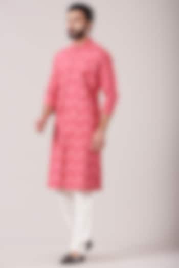 Blush Pink Pintucked Kurta Set by Soniya G Men at Pernia's Pop Up Shop