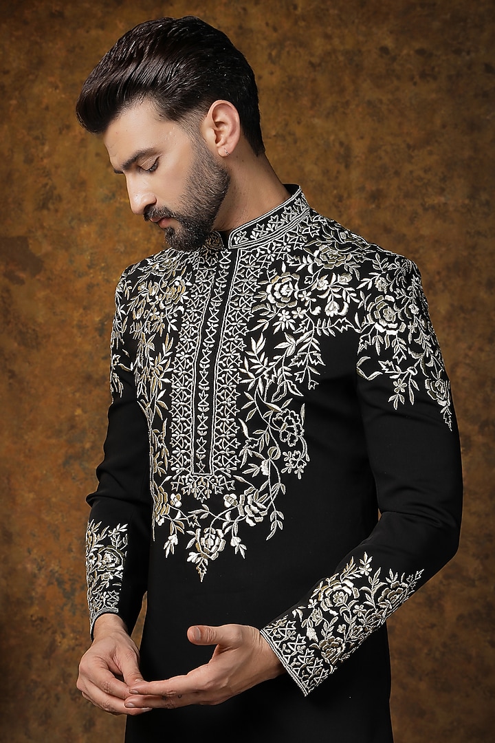Black Japanese Fabric Thread Embroidered Kurta Set by Soniya G Men at Pernia's Pop Up Shop