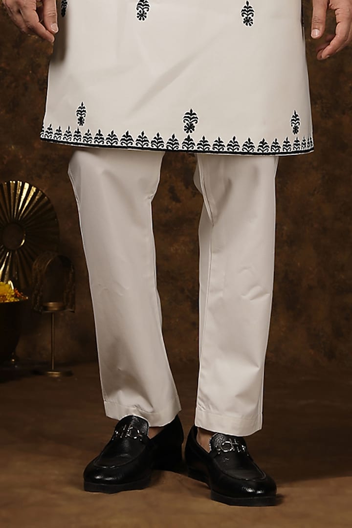 Ivory Japanese Fabric Embroidered Kurta Set by Soniya G Men at Pernia's Pop Up Shop