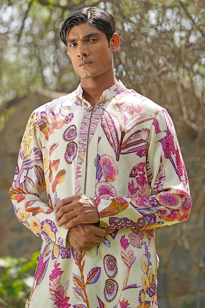 Ivory Cotton Silk Printed & Embroidered Kurta Set by Soniya G Men at Pernia's Pop Up Shop