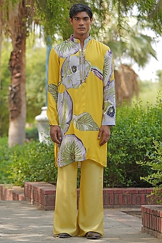 Designer Sangeet Outfits - Buy Latest Sherwanis, Indo Westerns, Kurta Sets  For Men Online 2026