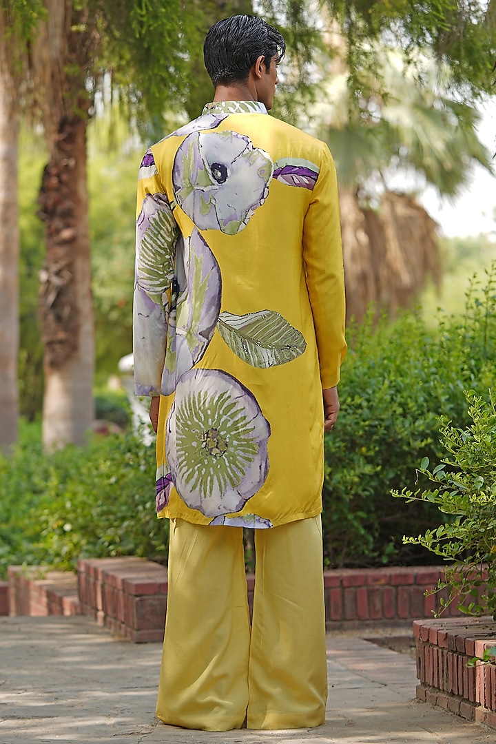 Yellow Luxe Satin Printed & Embroidered Kurta Set by Soniya G Men at Pernia's Pop Up Shop