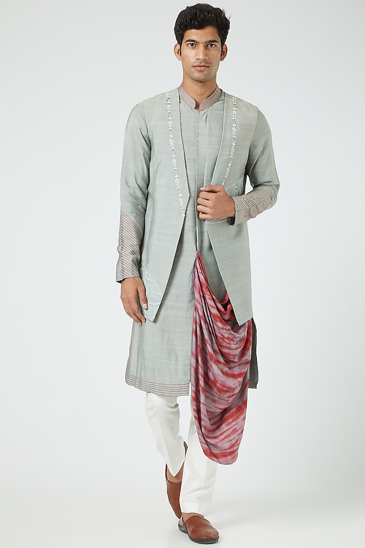 Grey Embroidered Jacket With Kurta Set by Soniya G Men at Pernia's Pop Up Shop