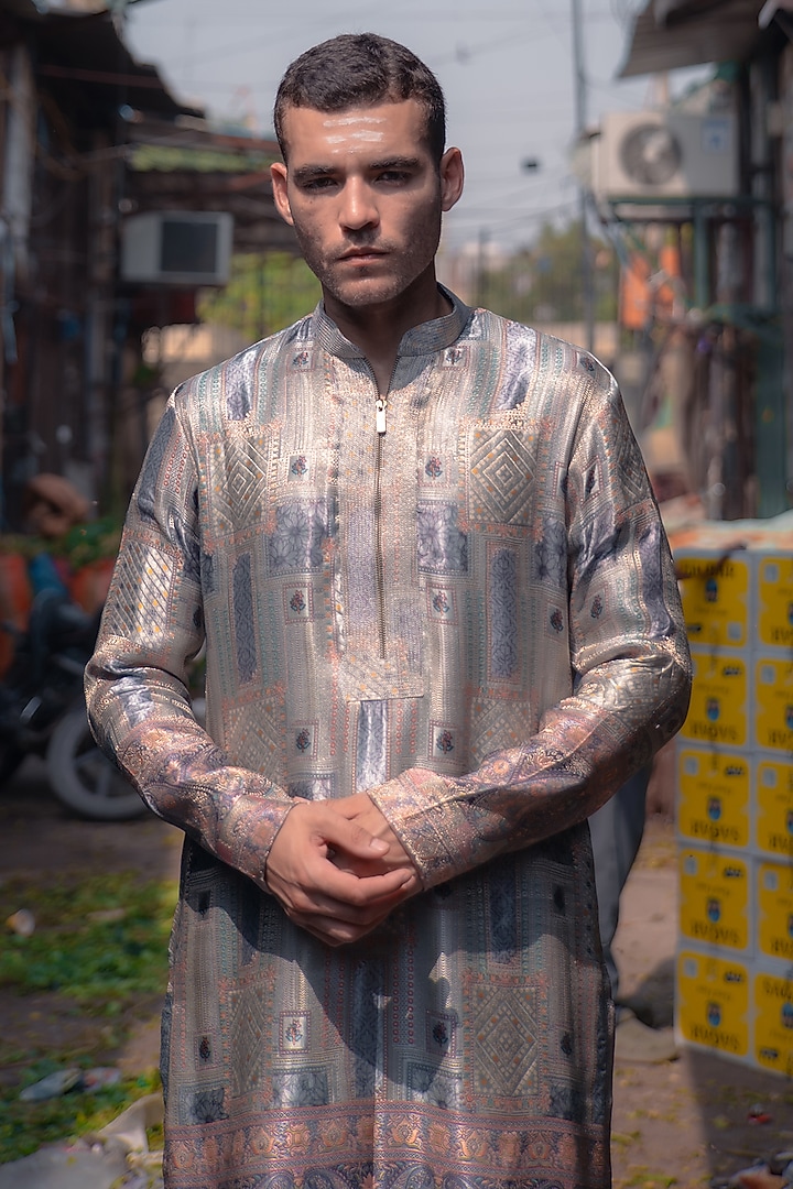 Silver Grey Banarasi Silk Kurta Set by Soniya G Men at Pernia's Pop Up Shop