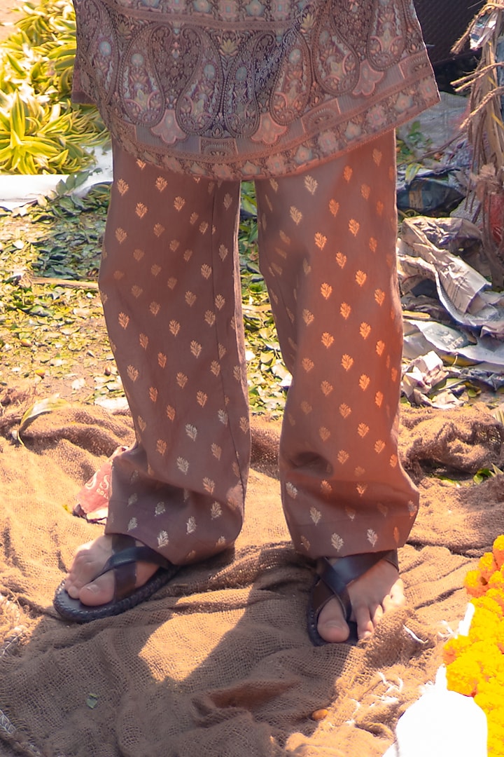 Mocha Brown Banarasi Silk Kurta Set by Soniya G Men at Pernia's Pop Up Shop