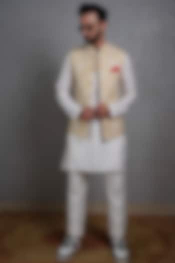 Beige Silk Bundi Jacket With Kurta Set by Soniya G Men at Pernia's Pop Up Shop
